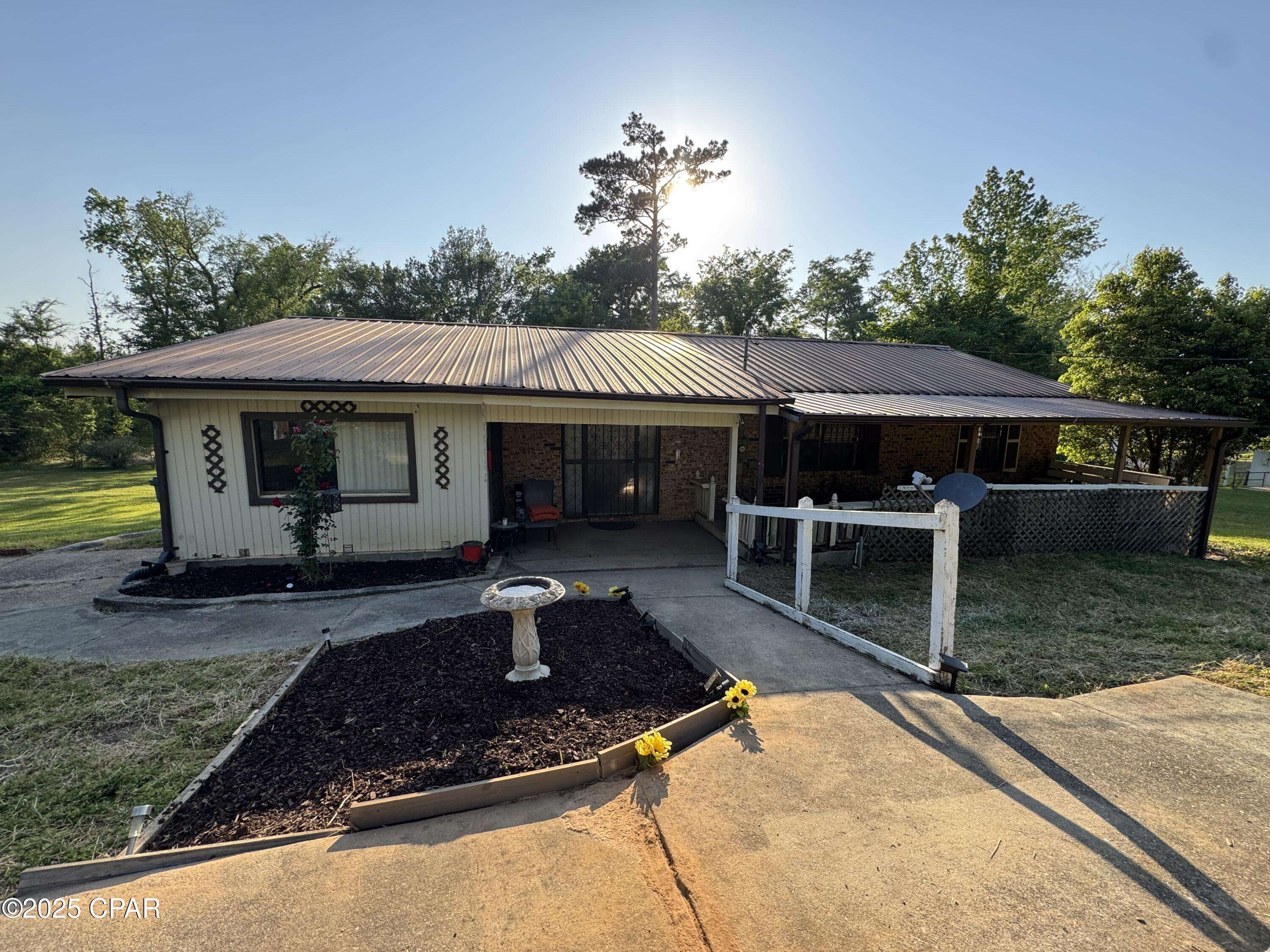 Marianna, FL 32446,3109 Union Hill RD