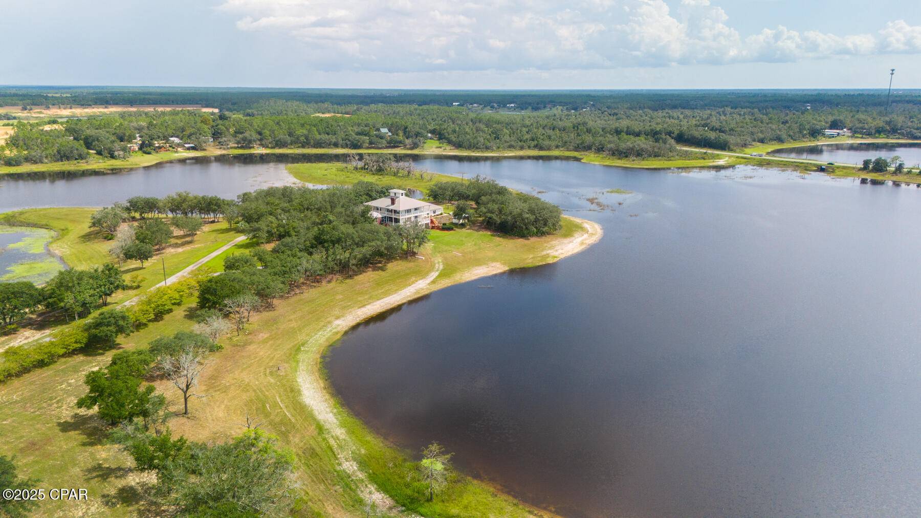 Southport, FL 32409,15702 Hwy 77