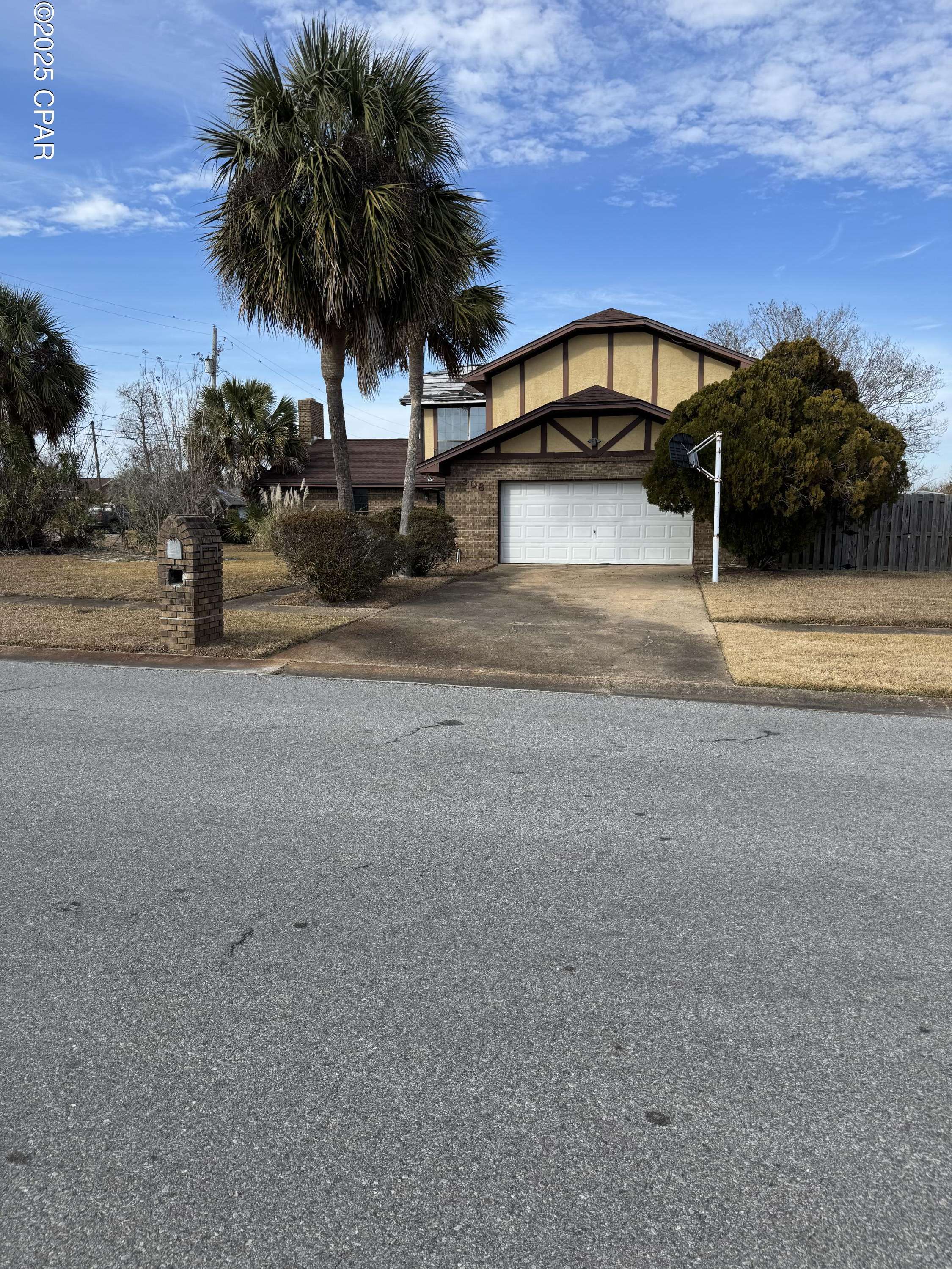 Panama City, FL 32405,308 Cascade ST