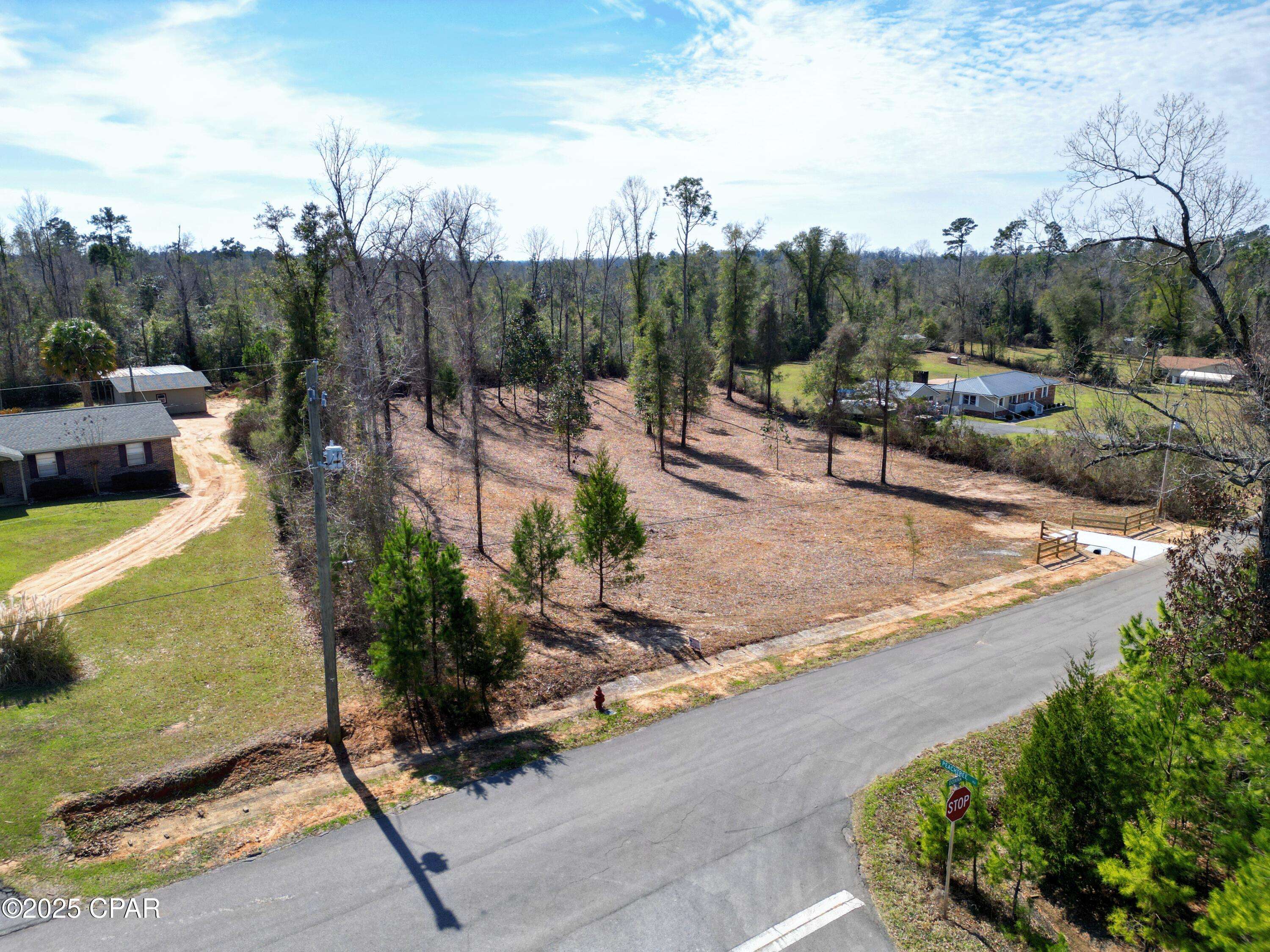Marianna, FL 32446,0 Donna DR
