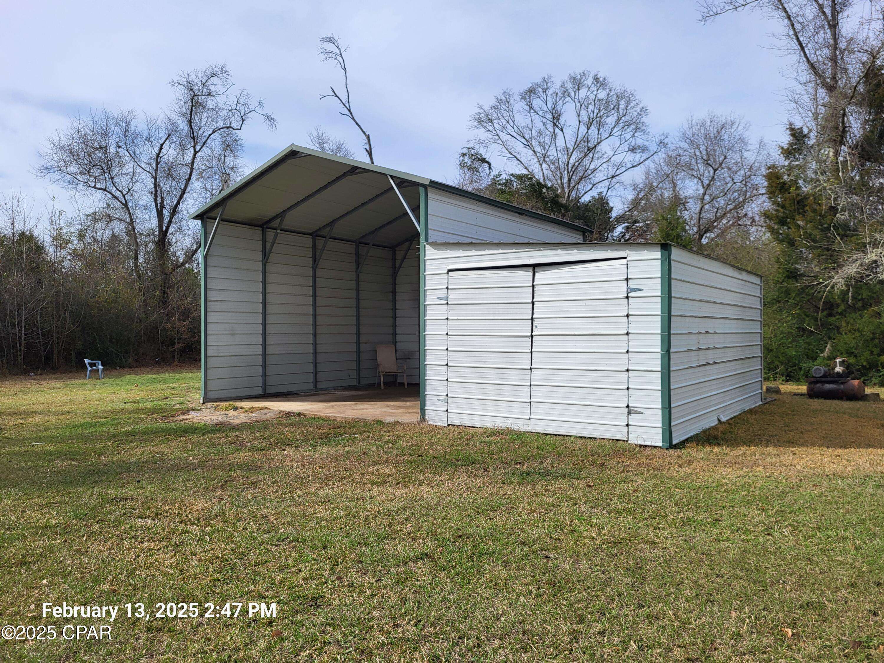 Cottondale, FL 32431,2672 Dock RD