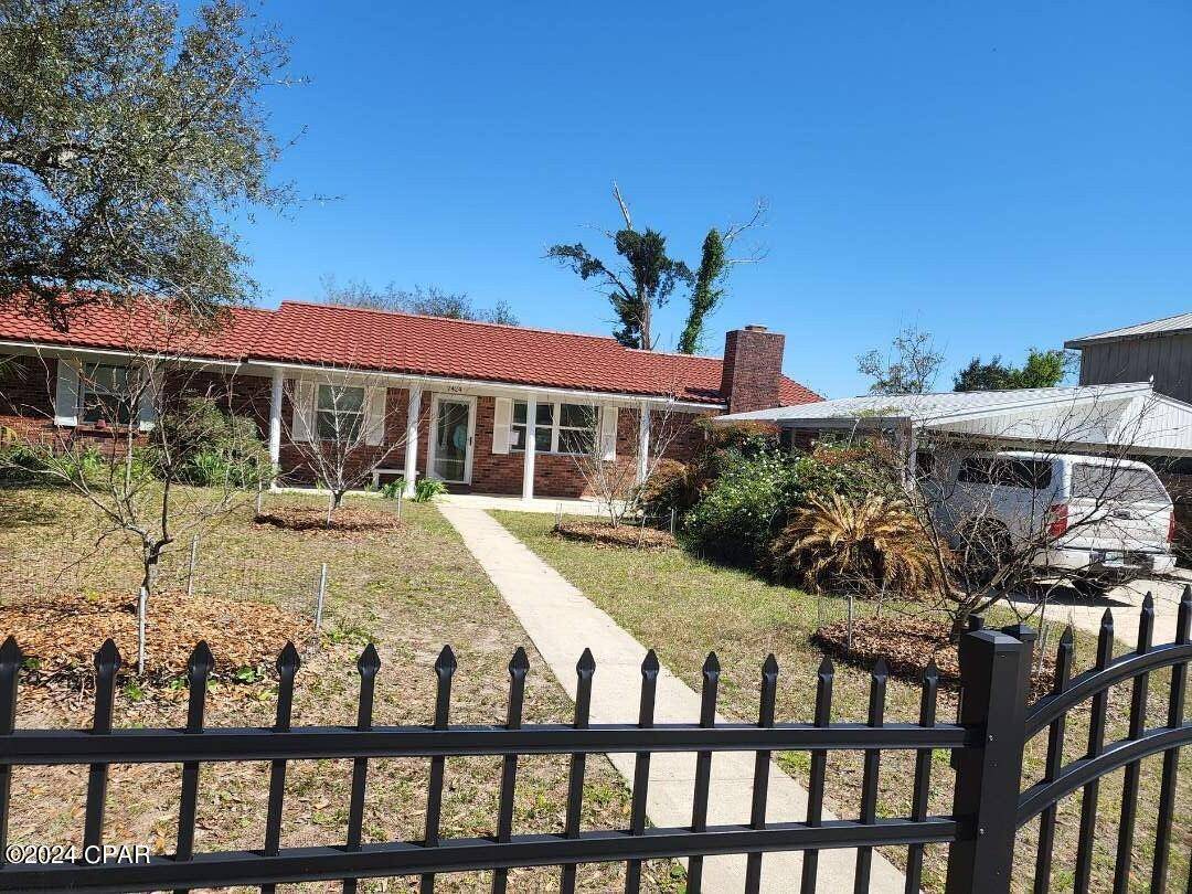 Panama City, FL 32409,7424 Little Creek CIR