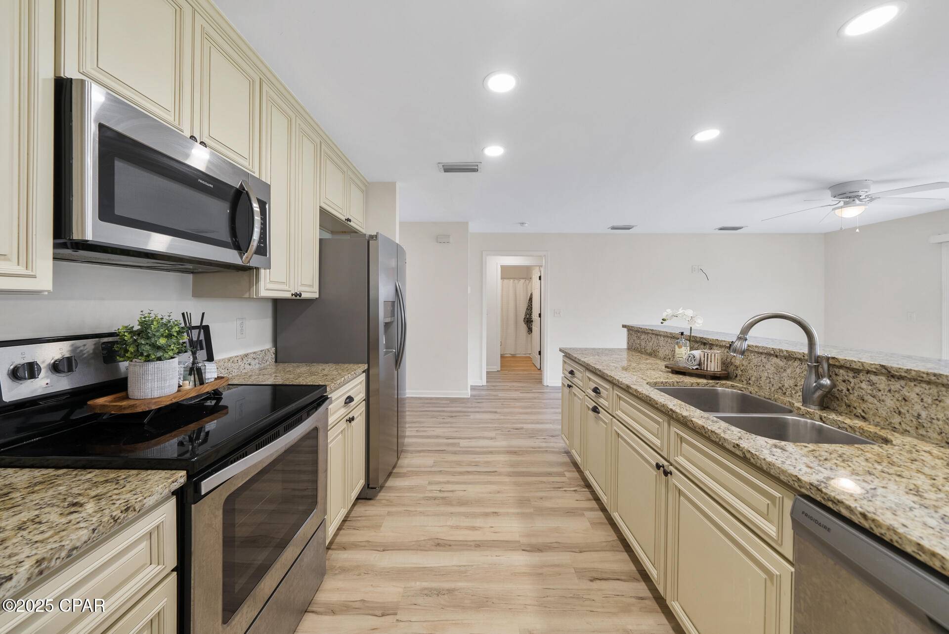 Panama City, FL 32408,2512 Shady Oak CT #A&B