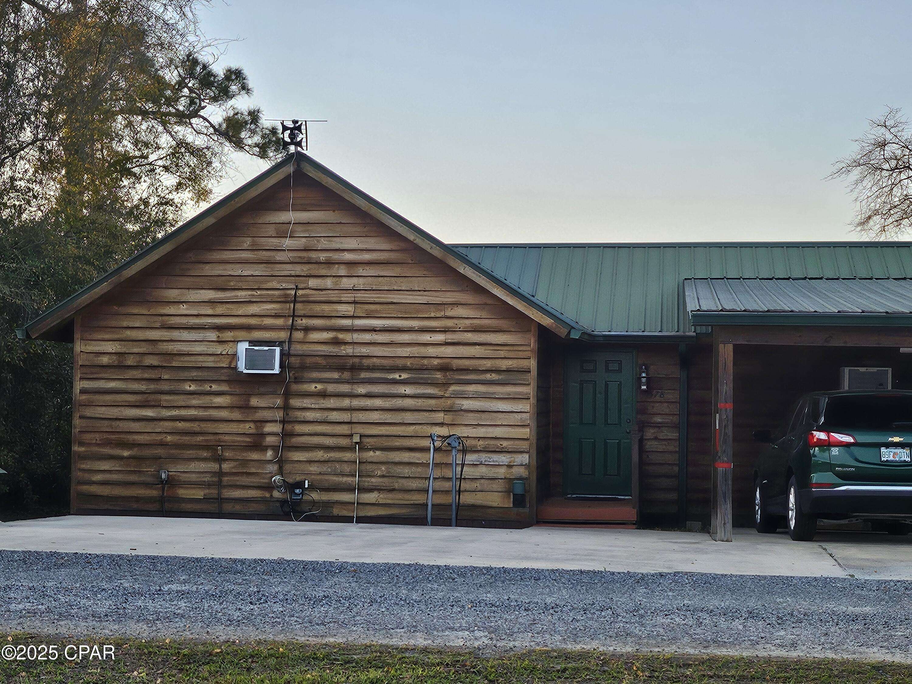 Alford, FL 32420,2678 Linda LN