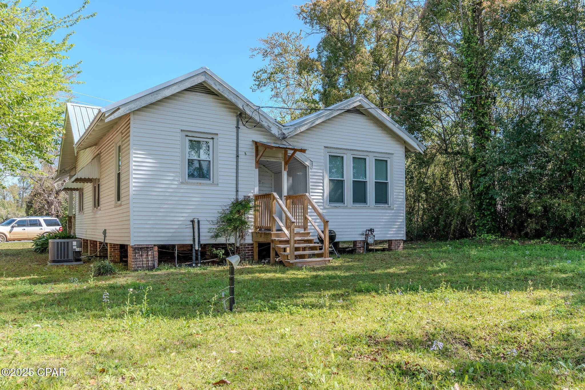 Marianna, FL 32446,4383 Clinton ST