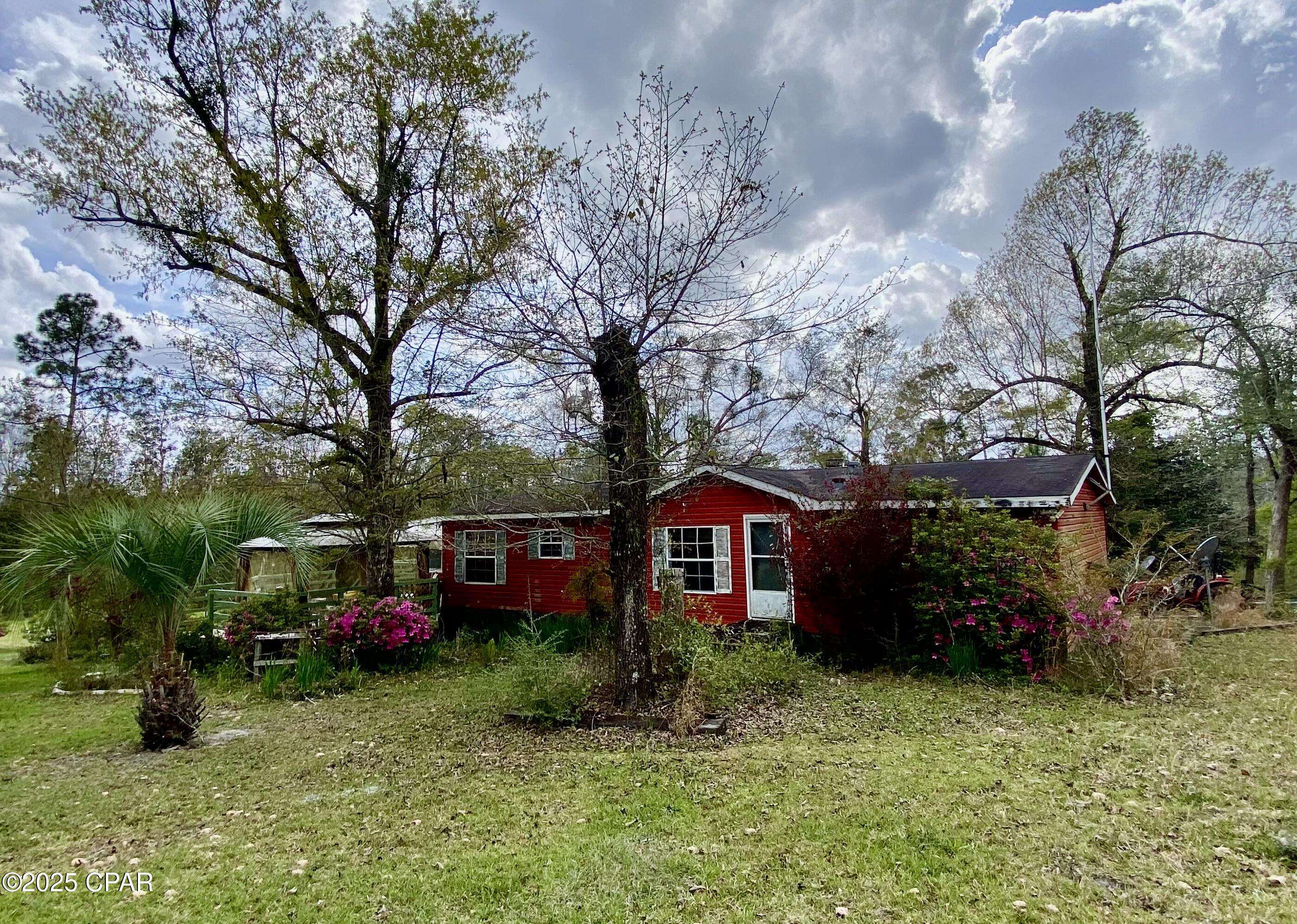 Marianna, FL 32448,287 Mayflower DR