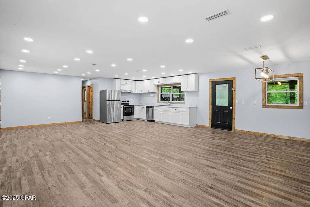 Caryville, FL 32427,2616 River RD