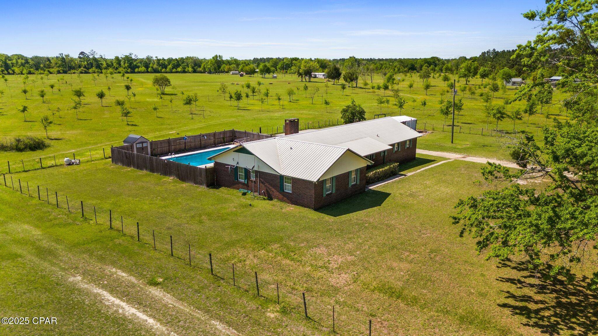 Cottondale, FL 32431,3663 Peanut RD