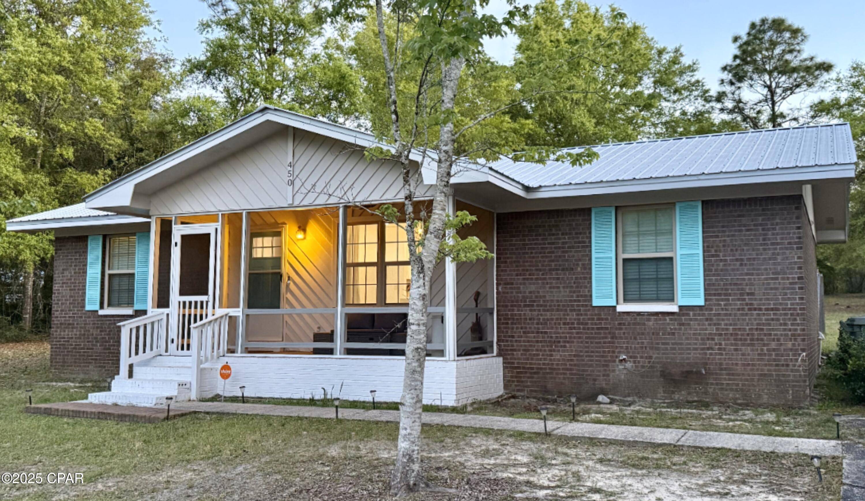 Defuniak Springs, FL 32433,450 Roberts DR
