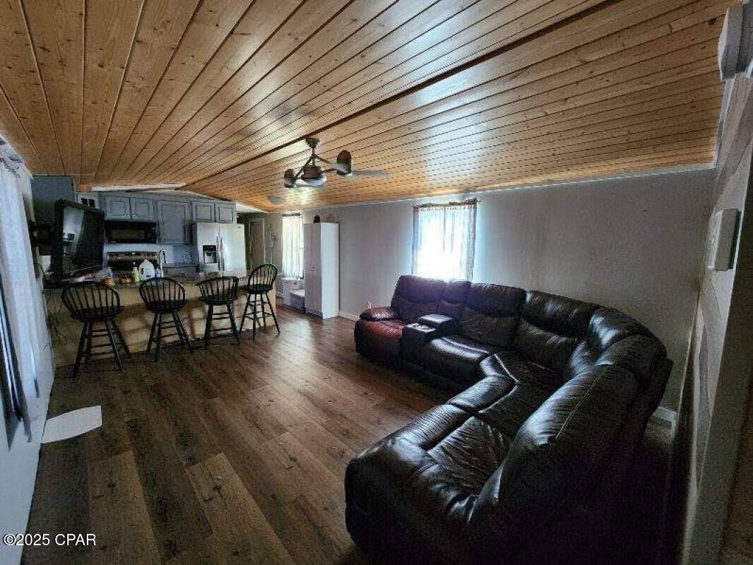 Panama City, FL 32408,437 Water Oak CIR