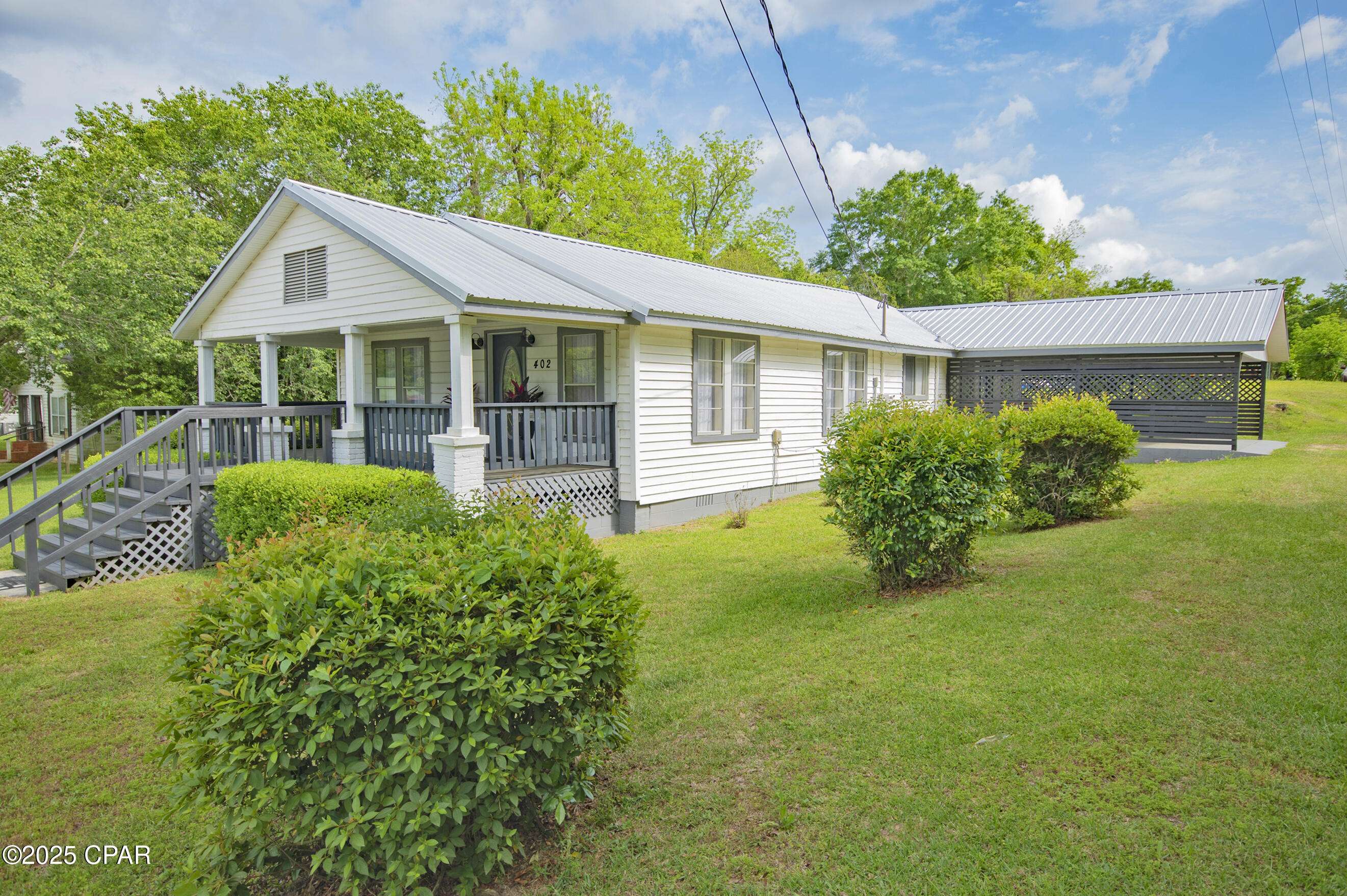 Bonifay, FL 32425,402 E Pennsylvania AVE