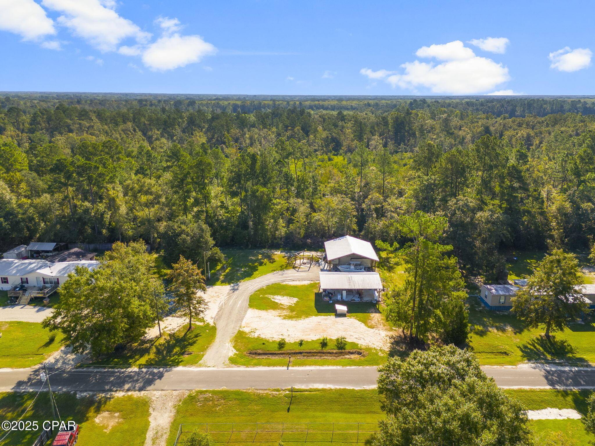 Wewahitchka, FL 32465,382 Honey Hill RD