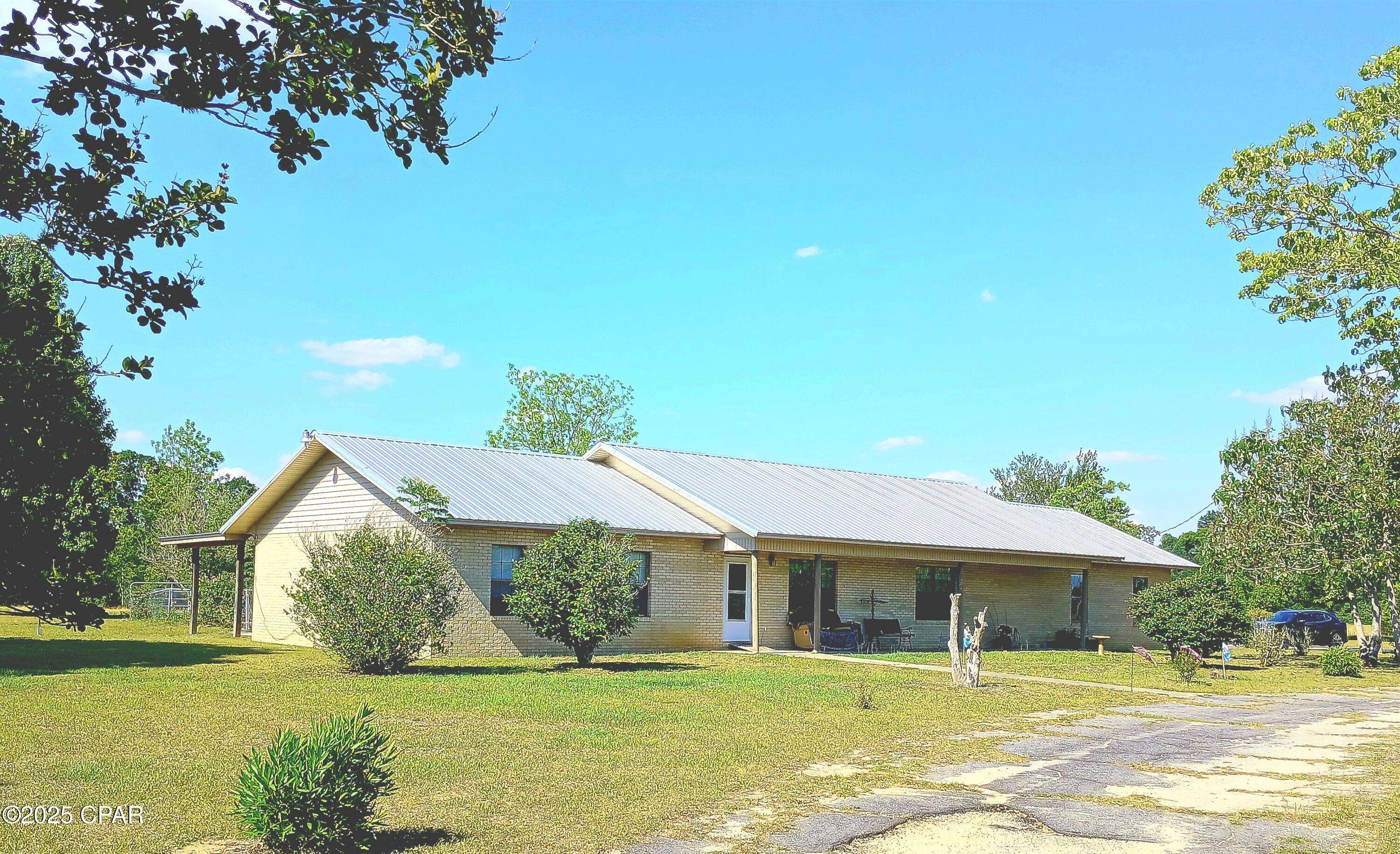 Bascom, FL 32423,6694 Wolf Pond RD