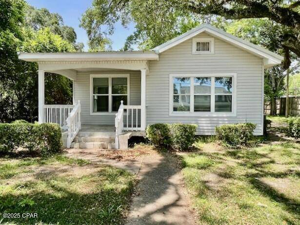 Graceville, FL 32440,1038 E 8th AVE