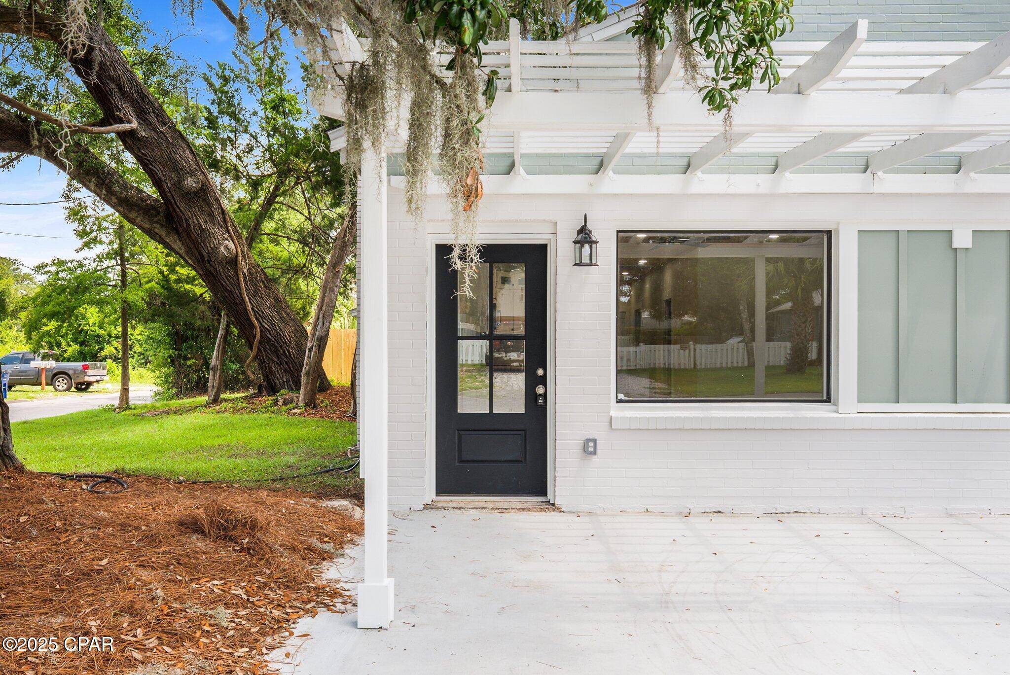 Panama City, FL 32401,3810 W 17th ST