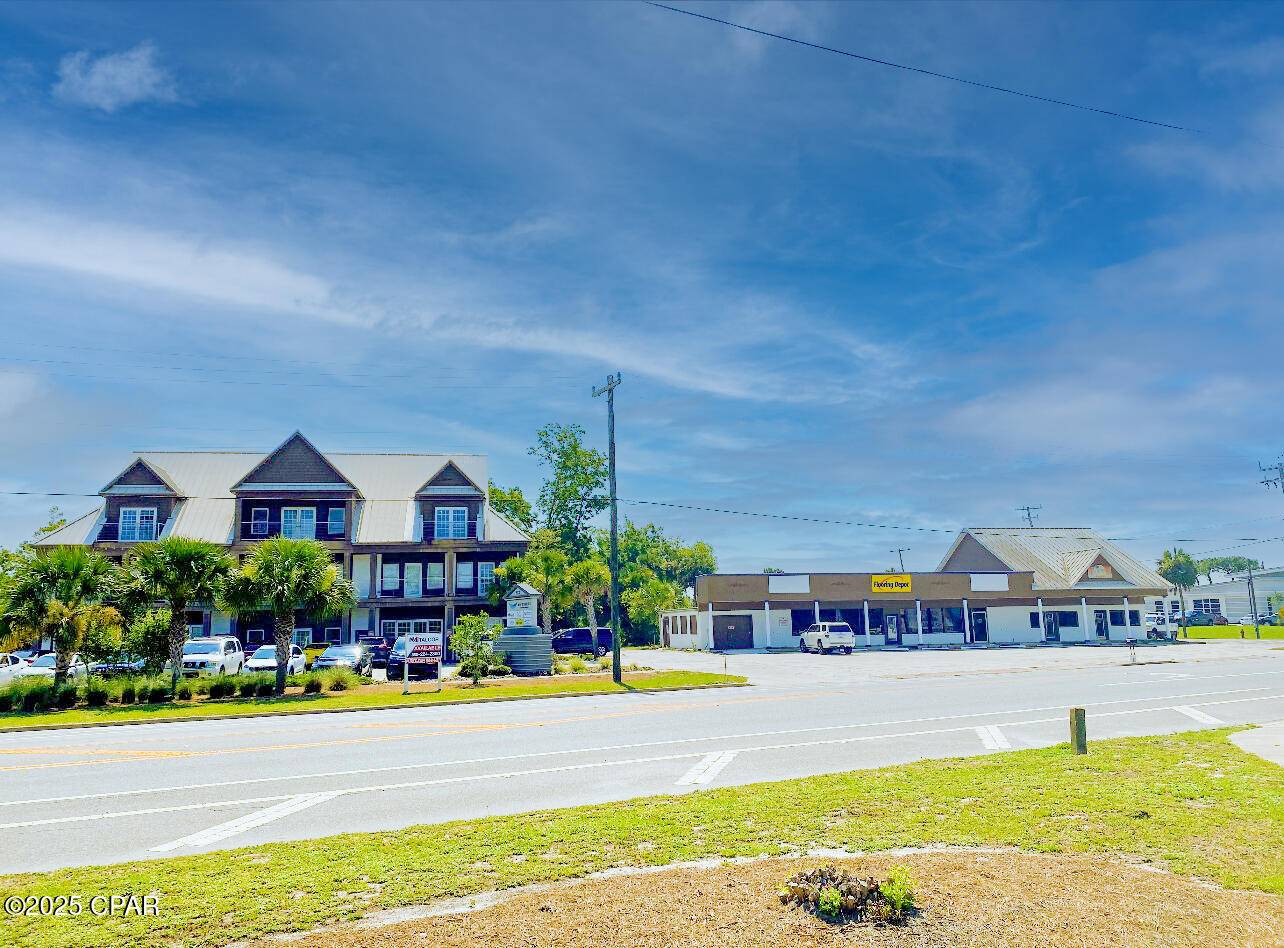 Port St. Joe, FL 32456,212 Hwy 98 #D