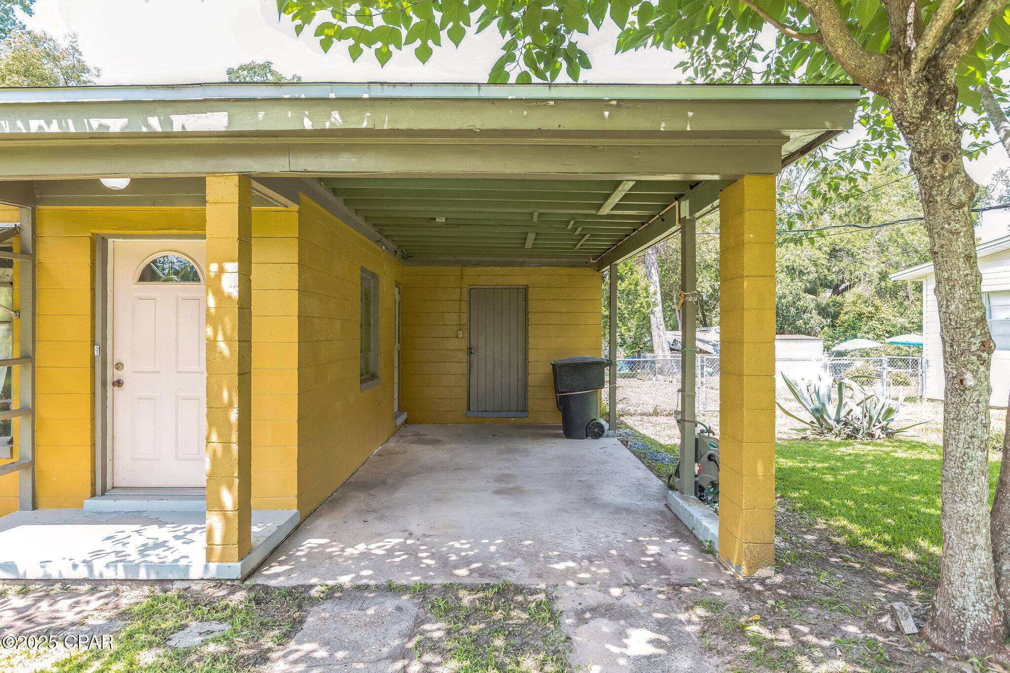 Tallahassee, FL 32301,1516 Chuli nene