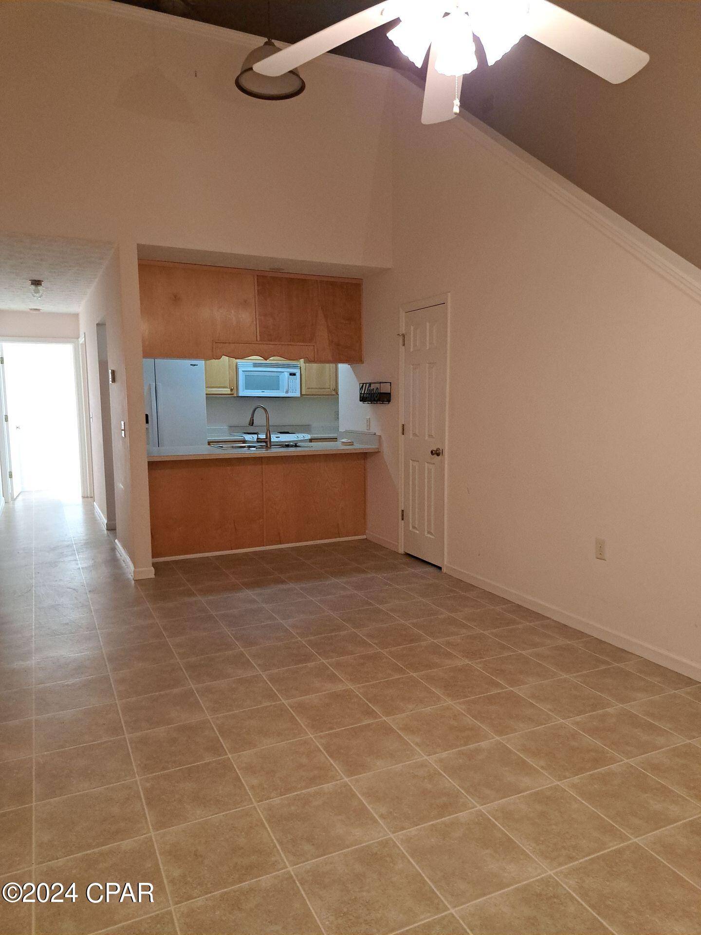 Panama City, FL 32404,6039 E Highway 98