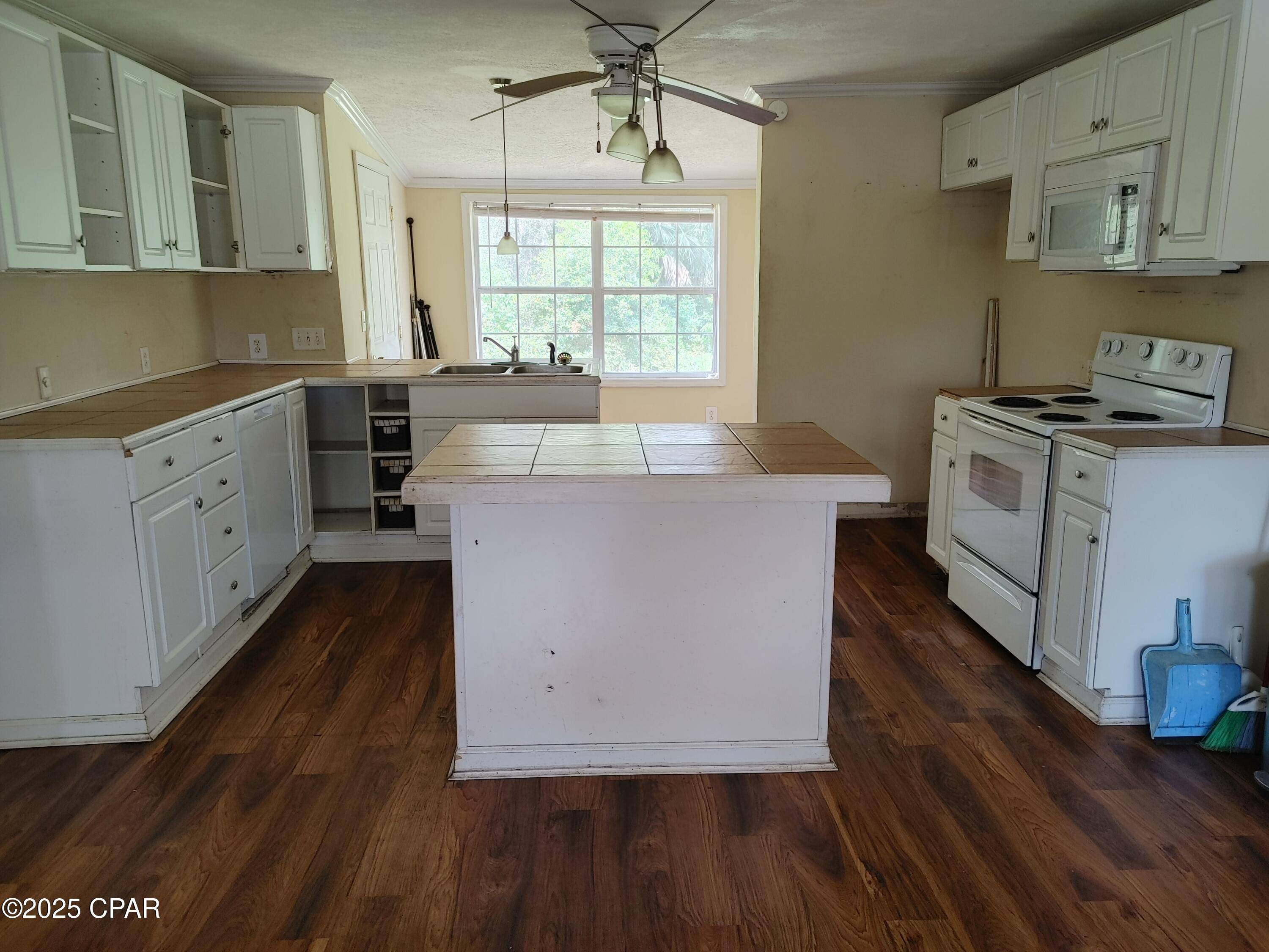 Panama City, FL 32405,1604 Drake AVE
