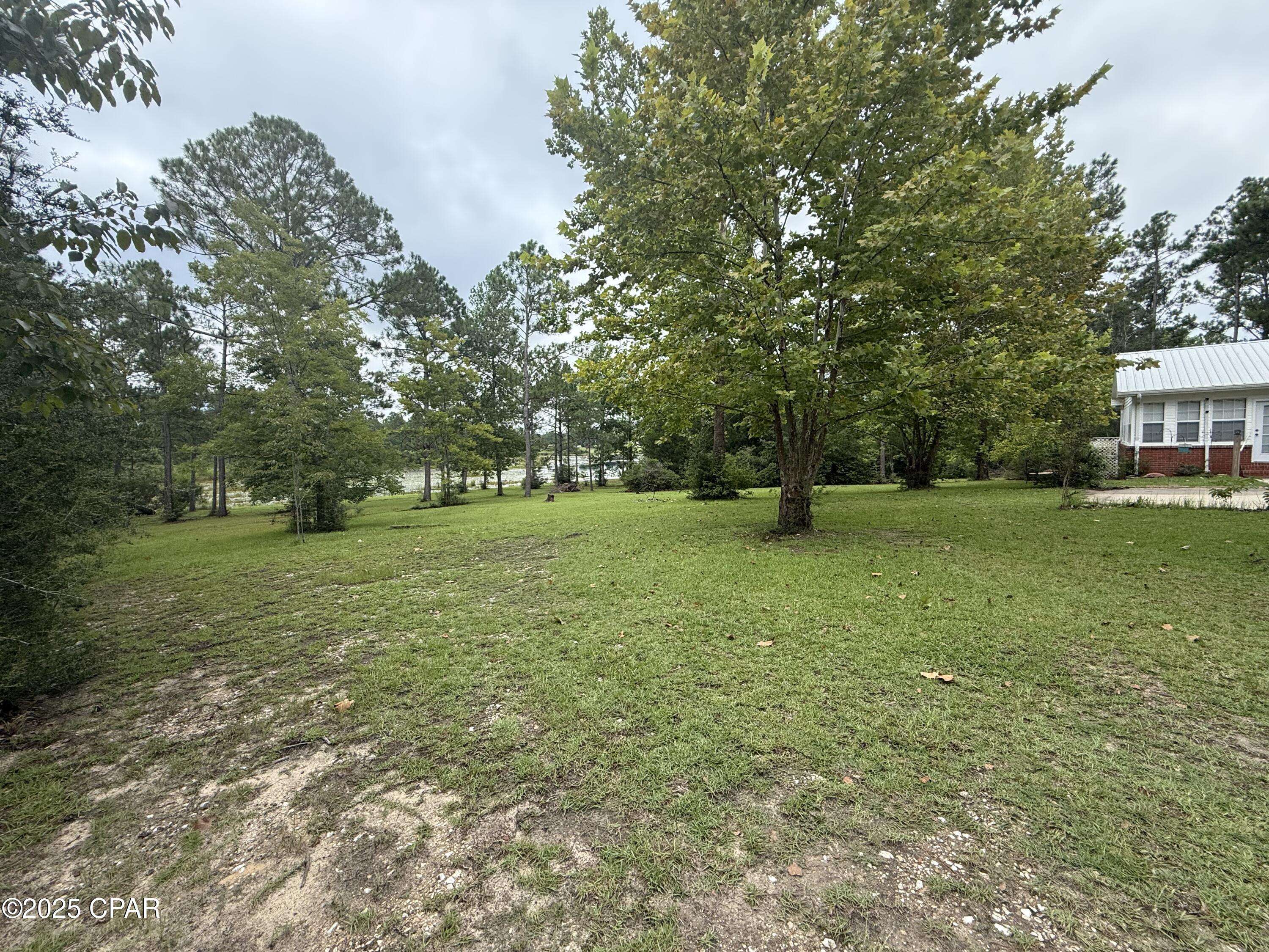 Alford, FL 32420,2887 Drury LN