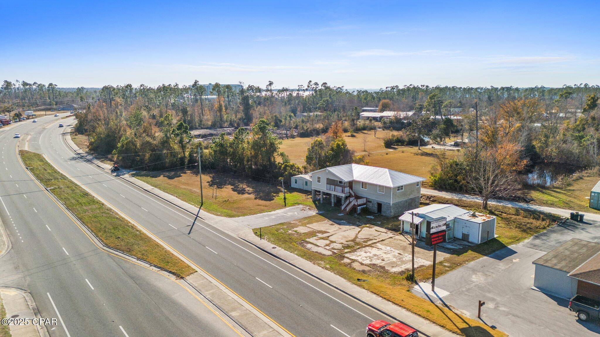 Southport, FL 32409,6709 Highway 77