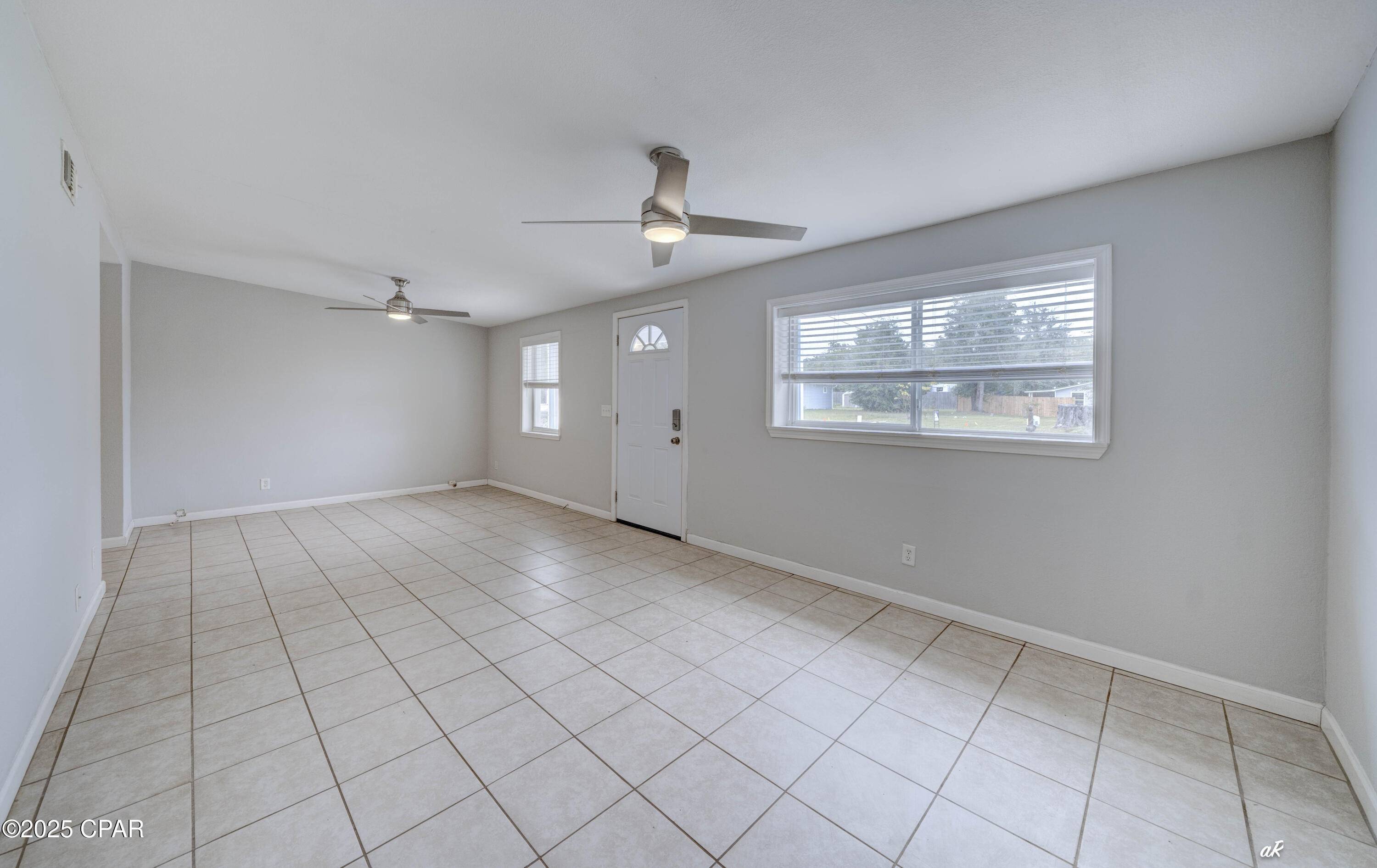 Panama City, FL 32401,3732 E 9th ST