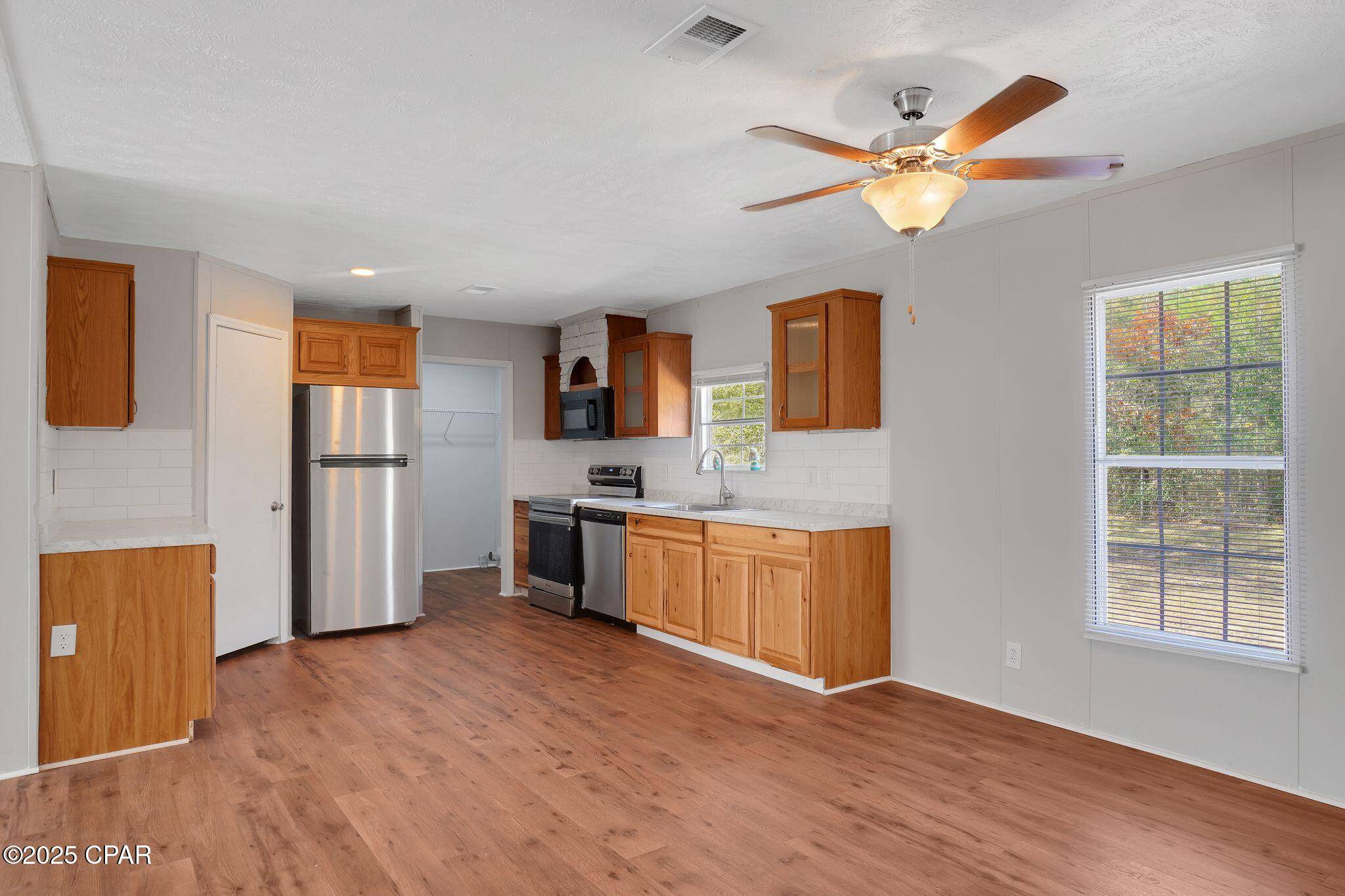 Defuniak Springs, FL 32433,447 Smith RD