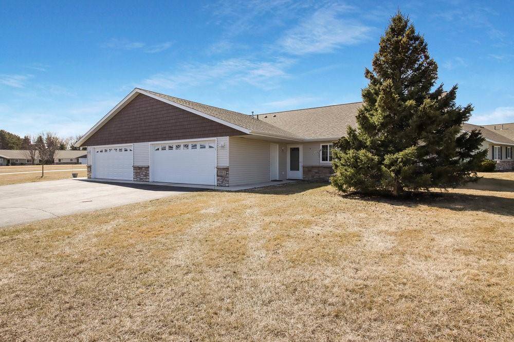 New Richmond, WI 54017,1011 W Ridge Court #17