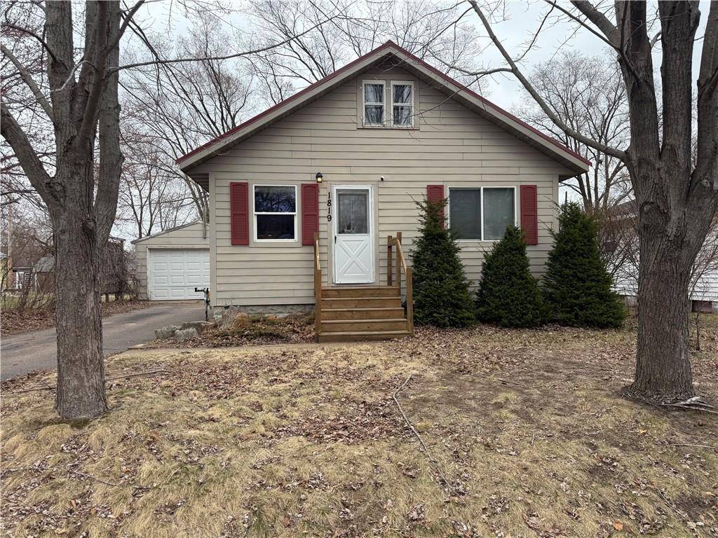 Eau Claire, WI 54703,1819 9th Street