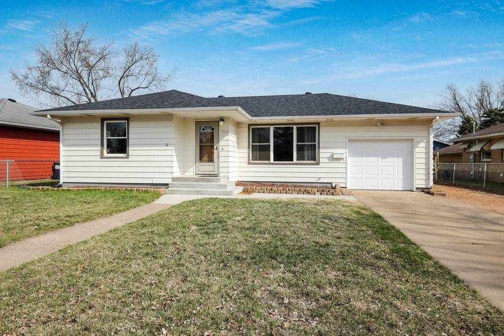 Eau Claire, WI 54701,1720 Hopkins Avenue