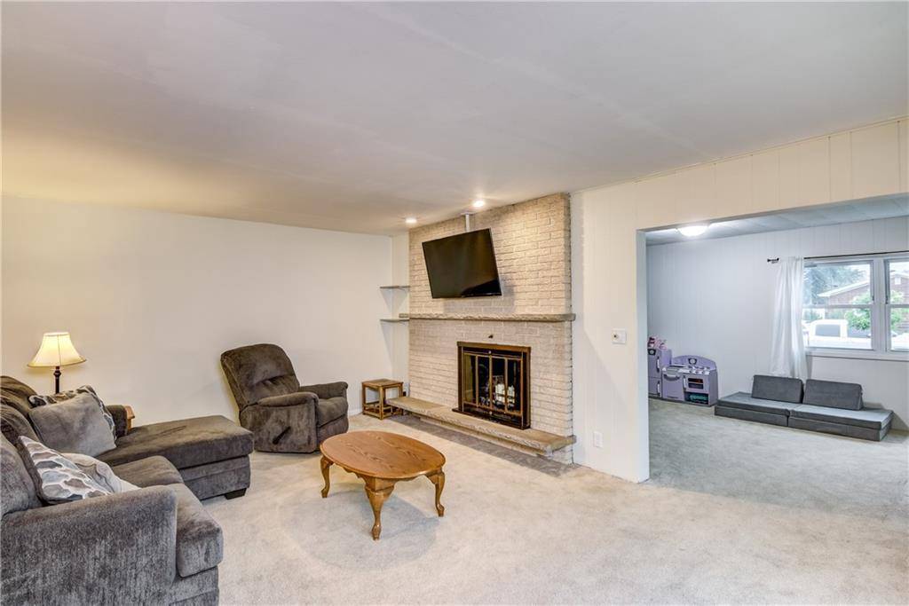 Eau Claire, WI 54701,2706 Nimitz Street