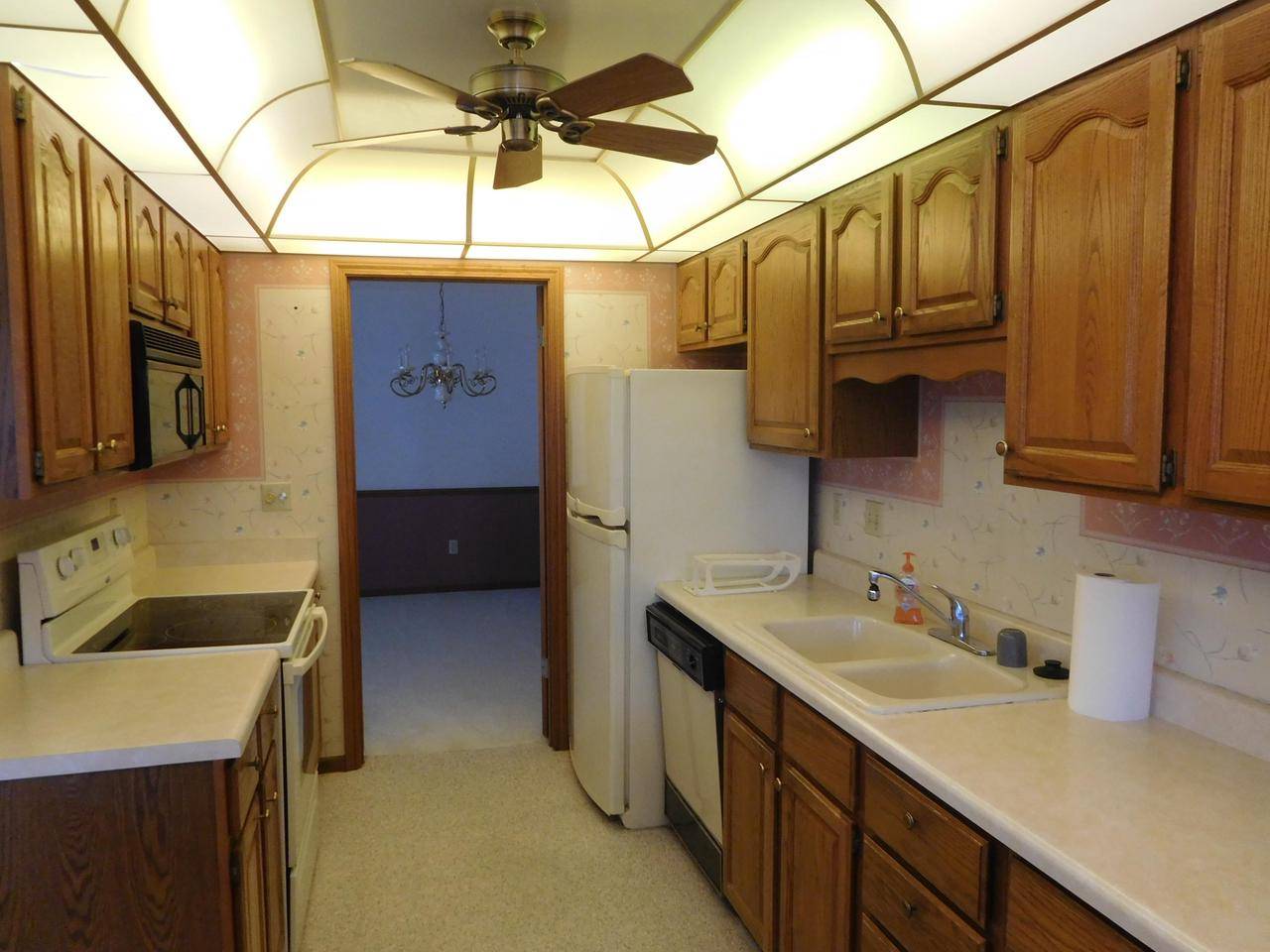 Mount Pleasant, WI 53406-5705,1414 Fox Tail DRIVE #203