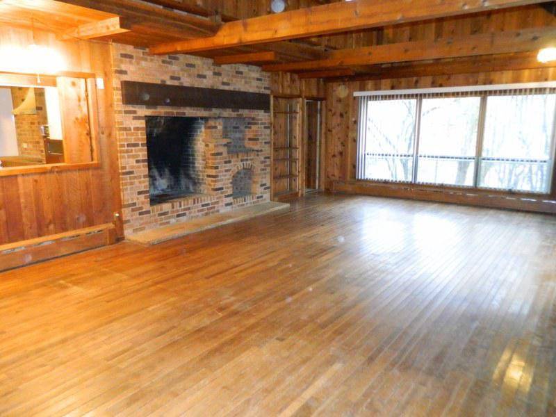 Delavan, WI 53115,350 Estate Ln