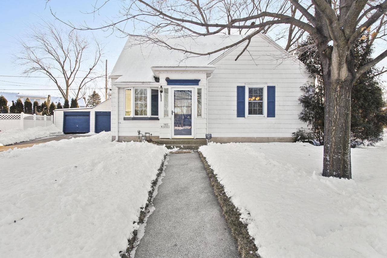 Menomonee Falls, WI 53051-3032,N85W16521 Mary COURT