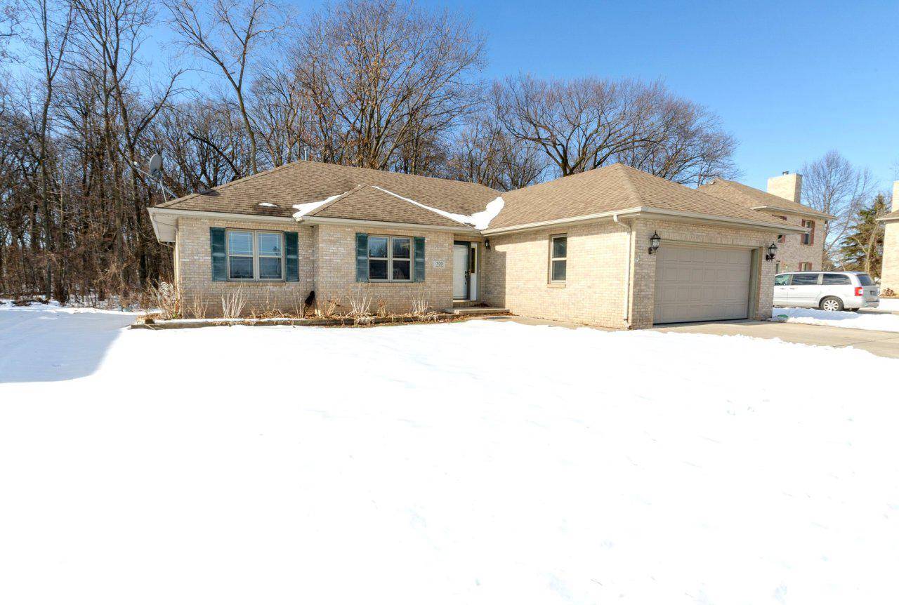Watertown, WI 53094-5901,520 Grey Fox Run