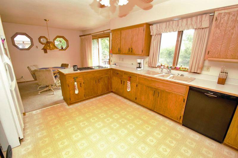 Pewaukee, WI 53072-2553,W252N4344 Sussex Rd