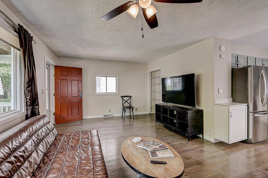 Wauwatosa, WI 53213-2760,7313 St James St