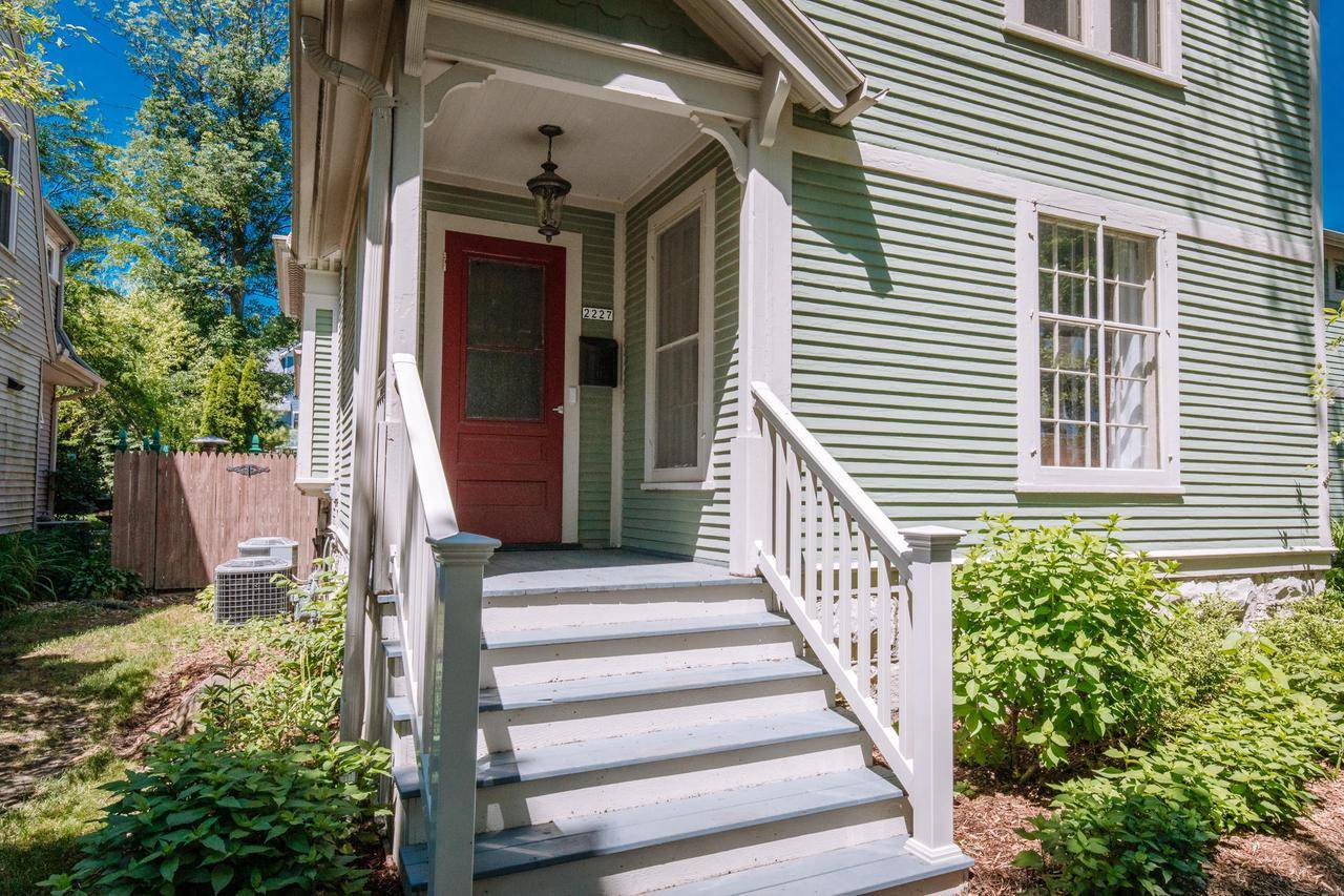 Wauwatosa, WI 53213-1814,2227 N 73rd St