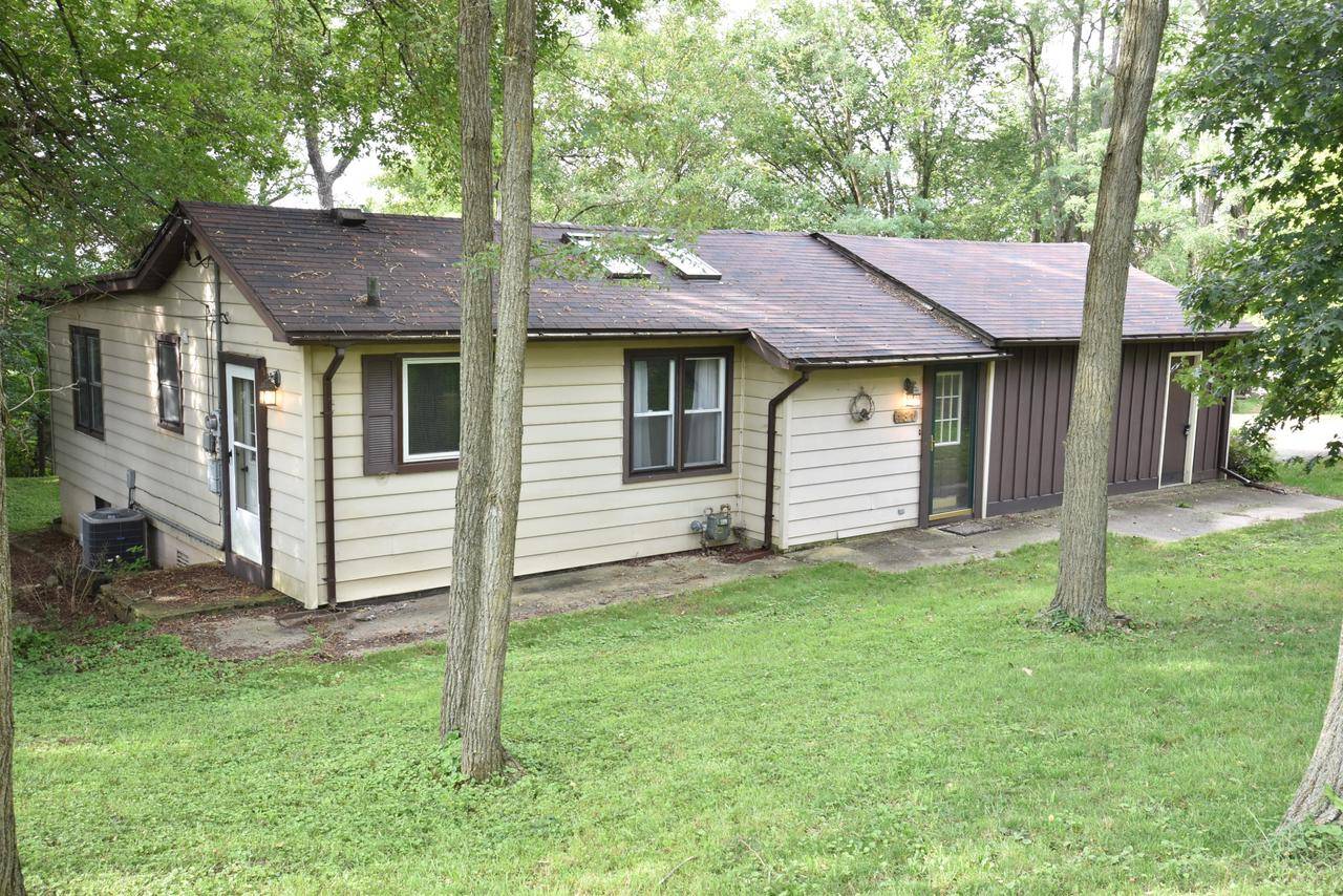 Twin Lakes, WI 53181-9789,131 W School STREET