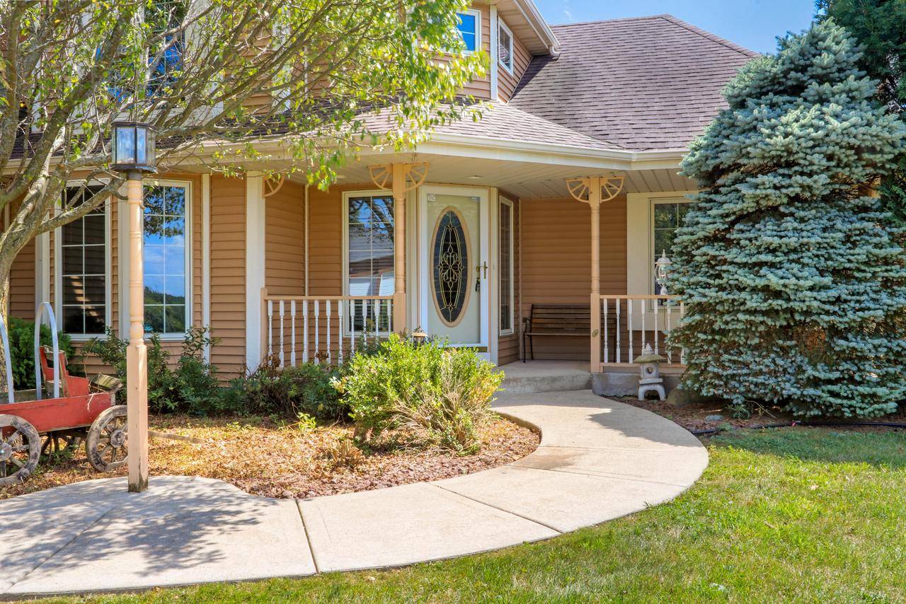 Delavan, WI 53115-3938,2153 Blue Heron Dr