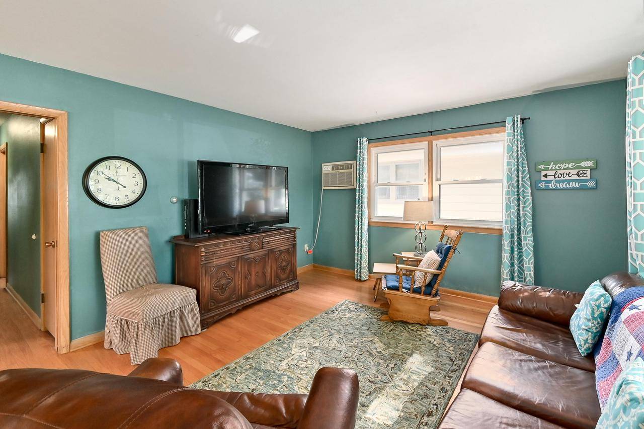 Wauwatosa, WI 53226-2001,1909 N 118th STREET