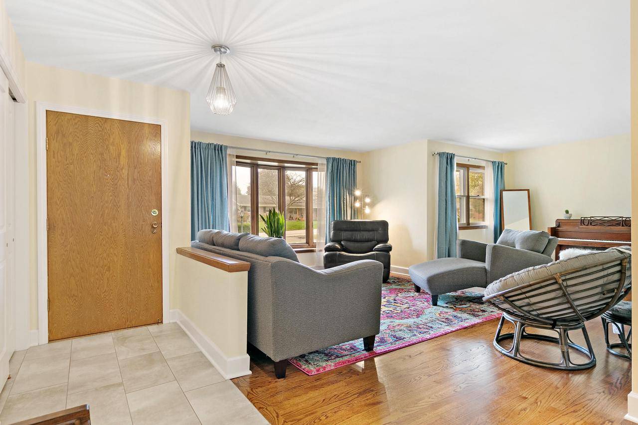 Mount Pleasant, WI 53406-5201,3325 Ascot DRIVE