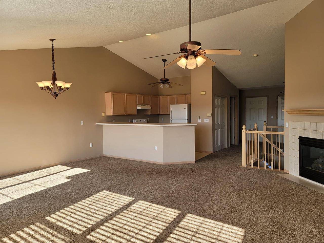 Delavan, WI 53115-3993,2142 Newbury Ln