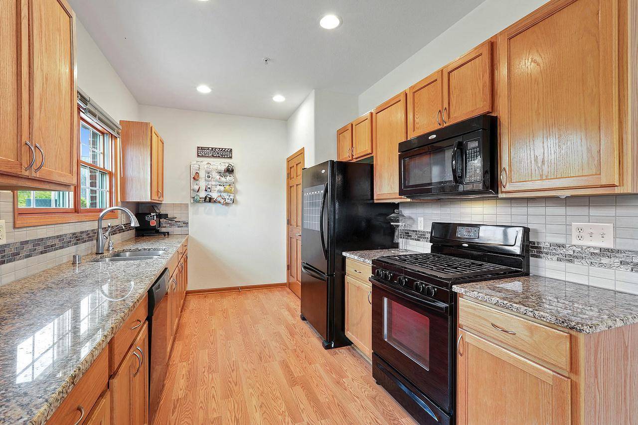 Bristol, WI 53104-8721,7933 Fredricksburg COURT #101