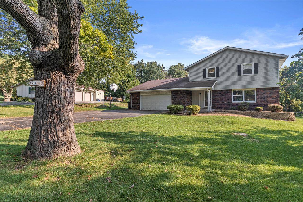Pewaukee, WI 53072-1225,N51W26066 Autumn Trl