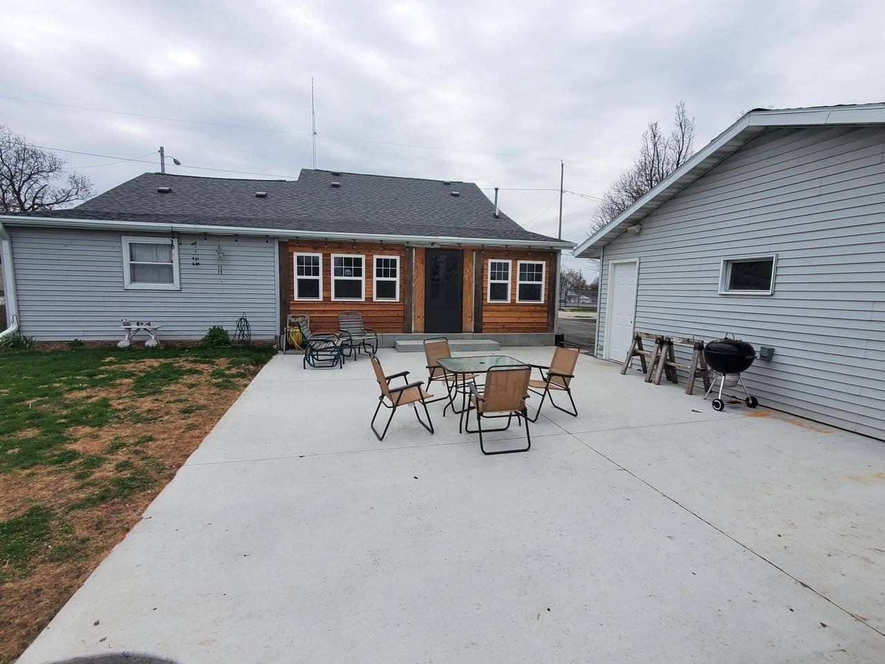 Watertown, WI 53094-7649,209 N Montgomery STREET