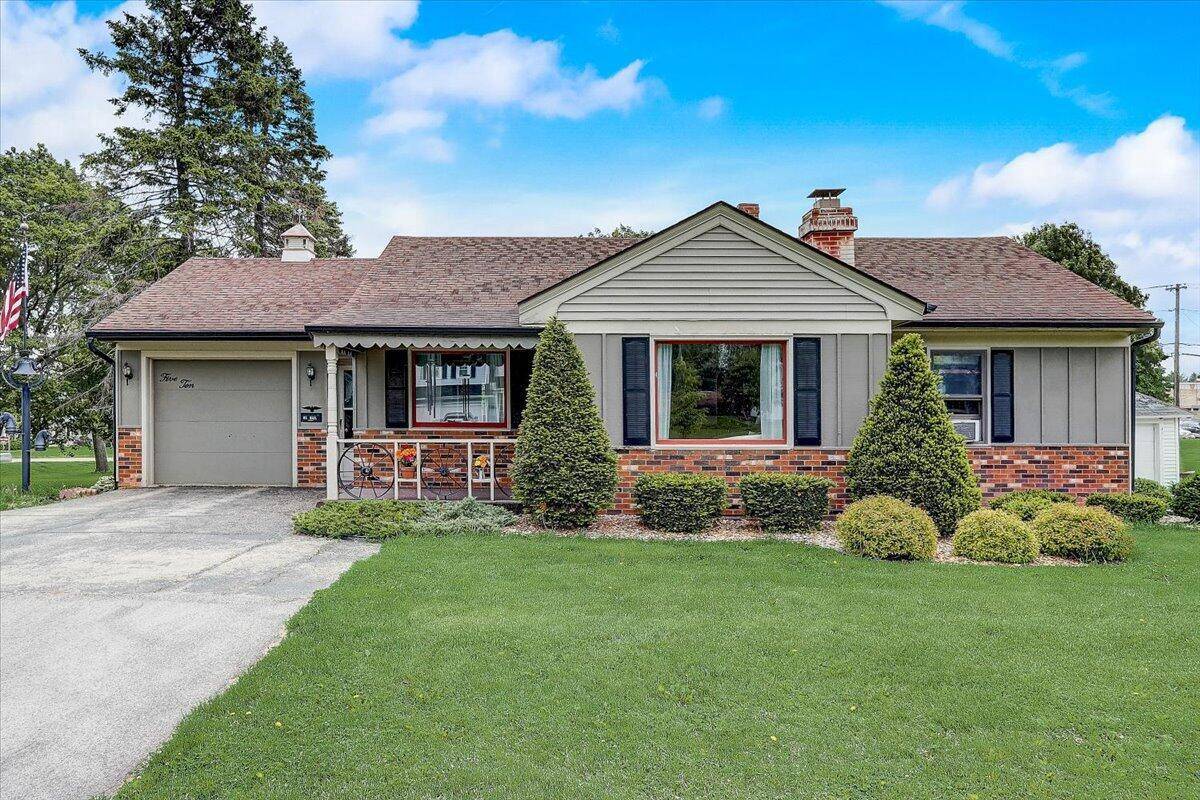 Lake Mills, WI 53551,510 S Main St