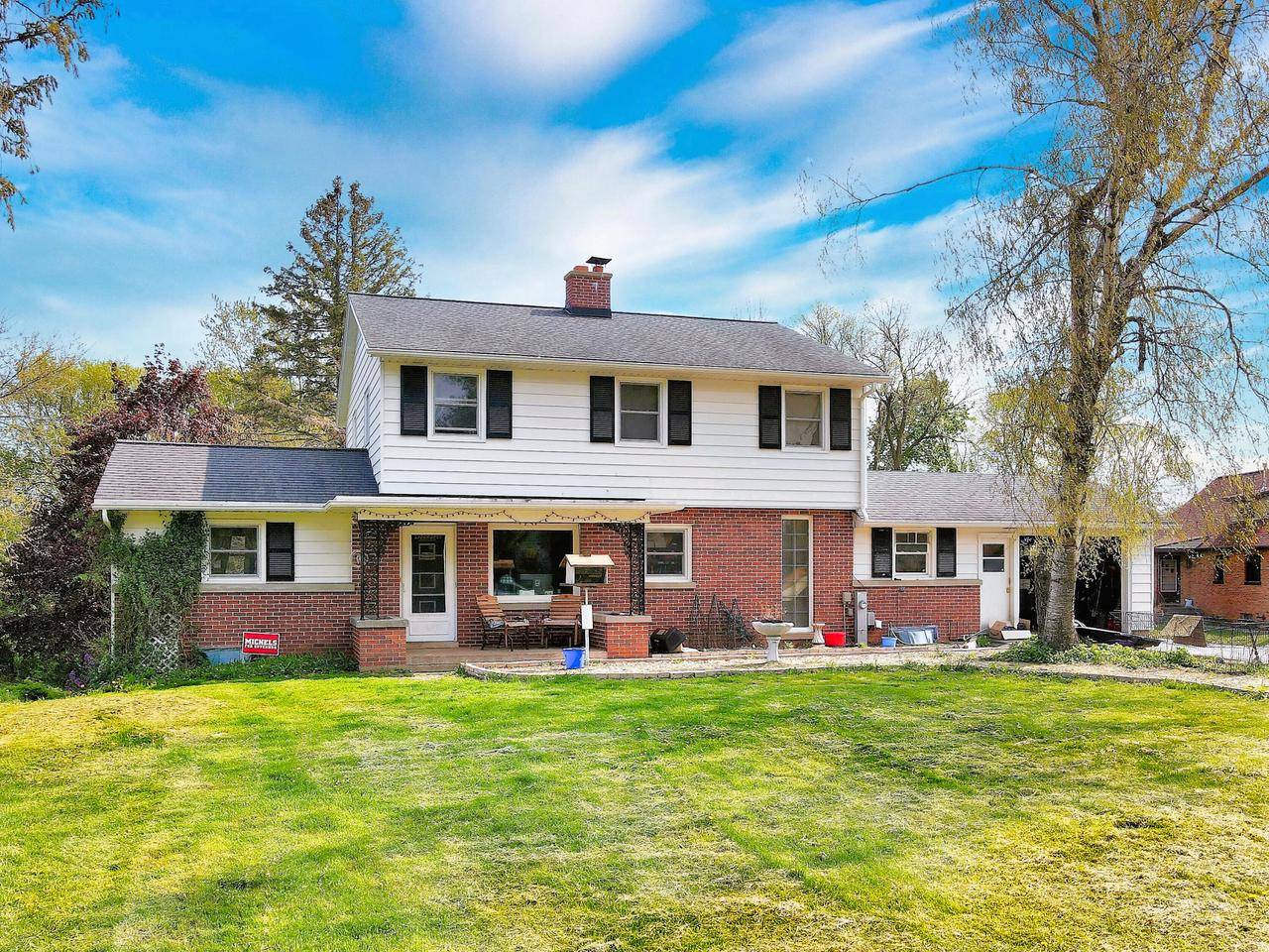 Plymouth, WI 53073,609 Riverview DRIVE