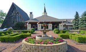 Fontana, WI 53125,269 Fontana BOULEVARD #2258