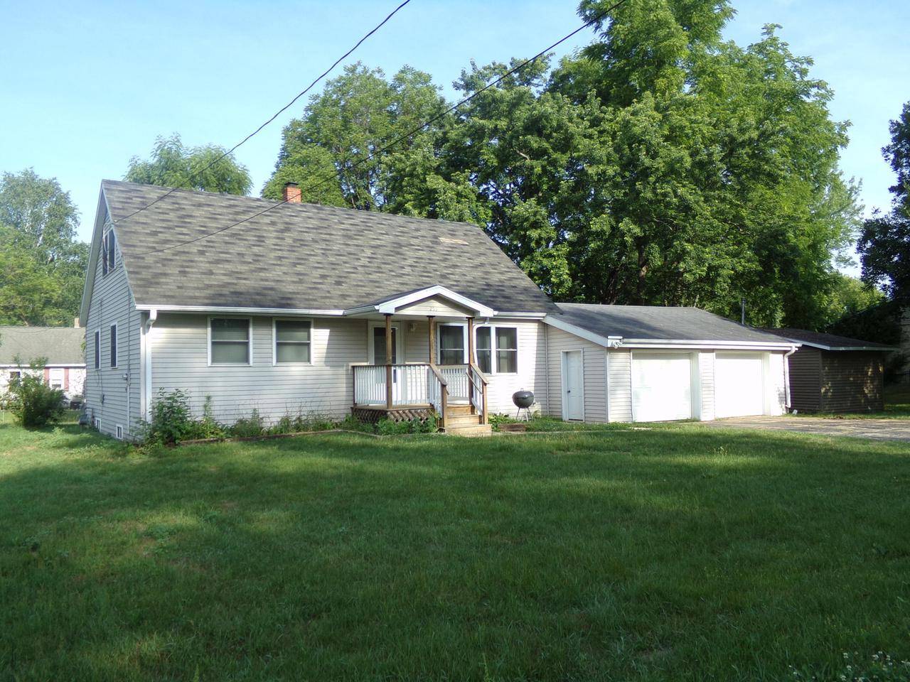 Oconto Falls, WI 54154-1618,253 S Oakland AVENUE